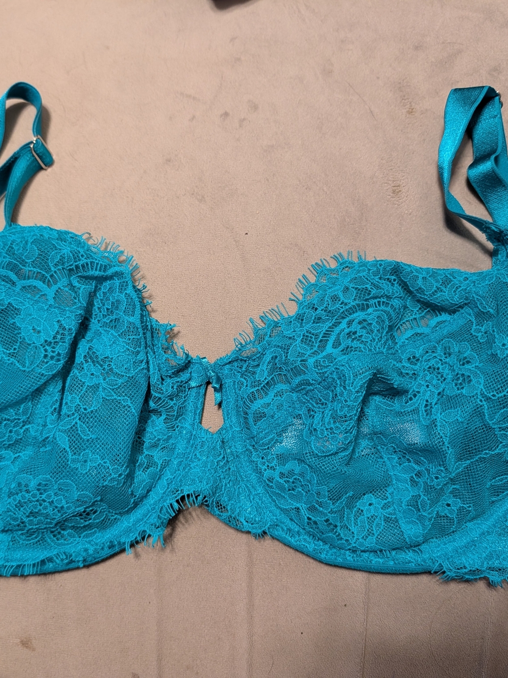 Victoria's Secret Turquoise Lace Underwire Bra